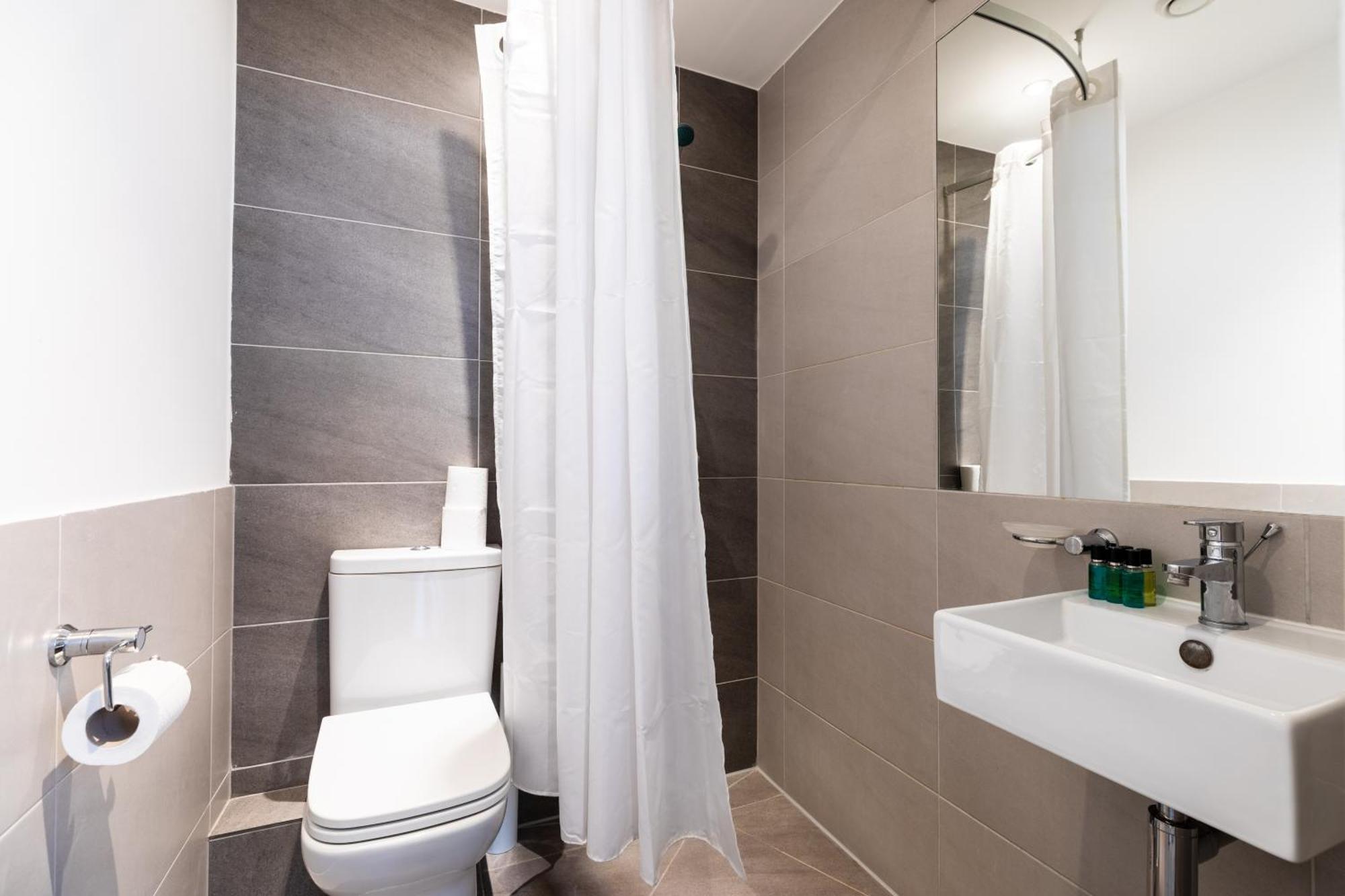 Clarges- Hsk Suites London Bagian luar foto