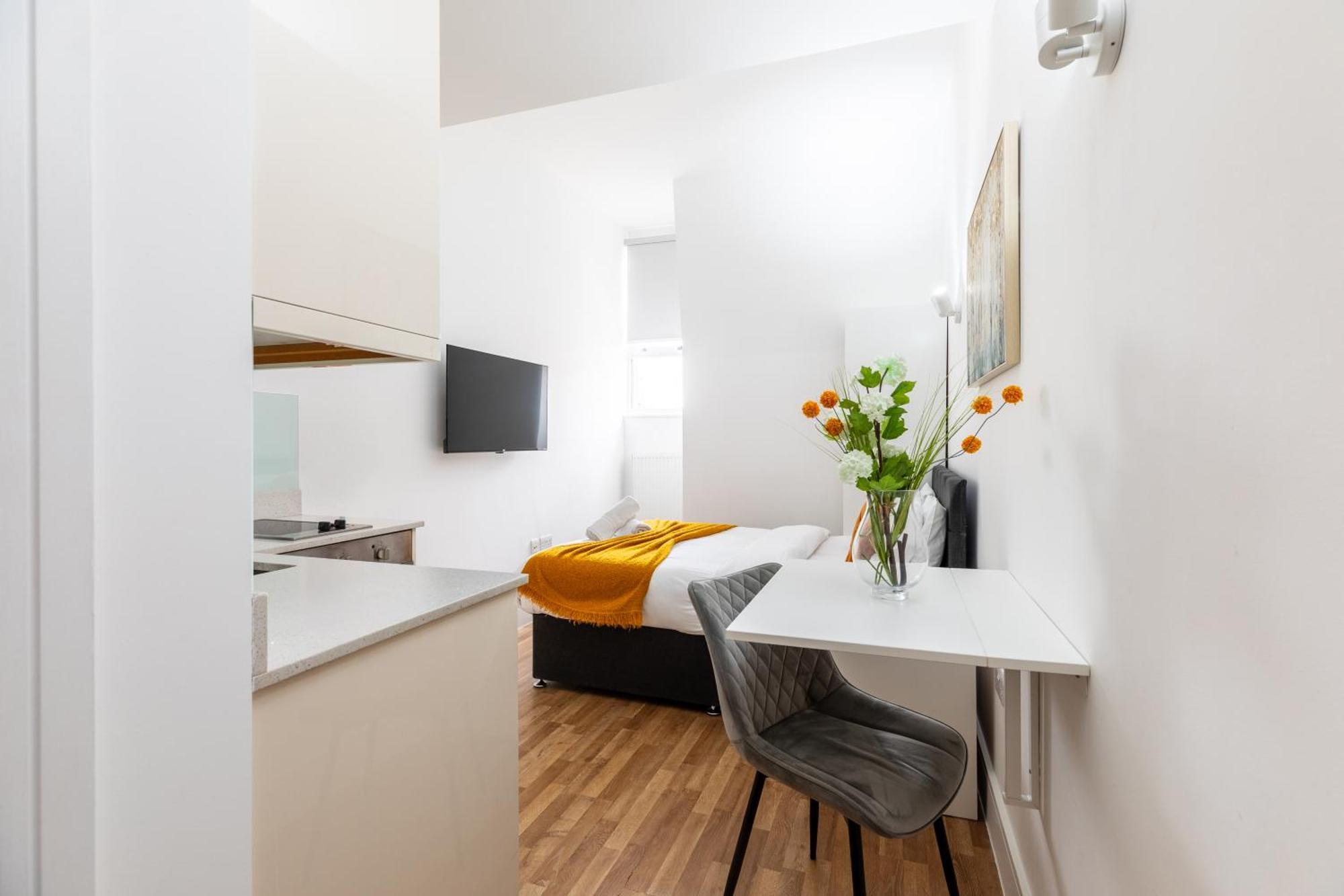 Clarges- Hsk Suites London Bagian luar foto