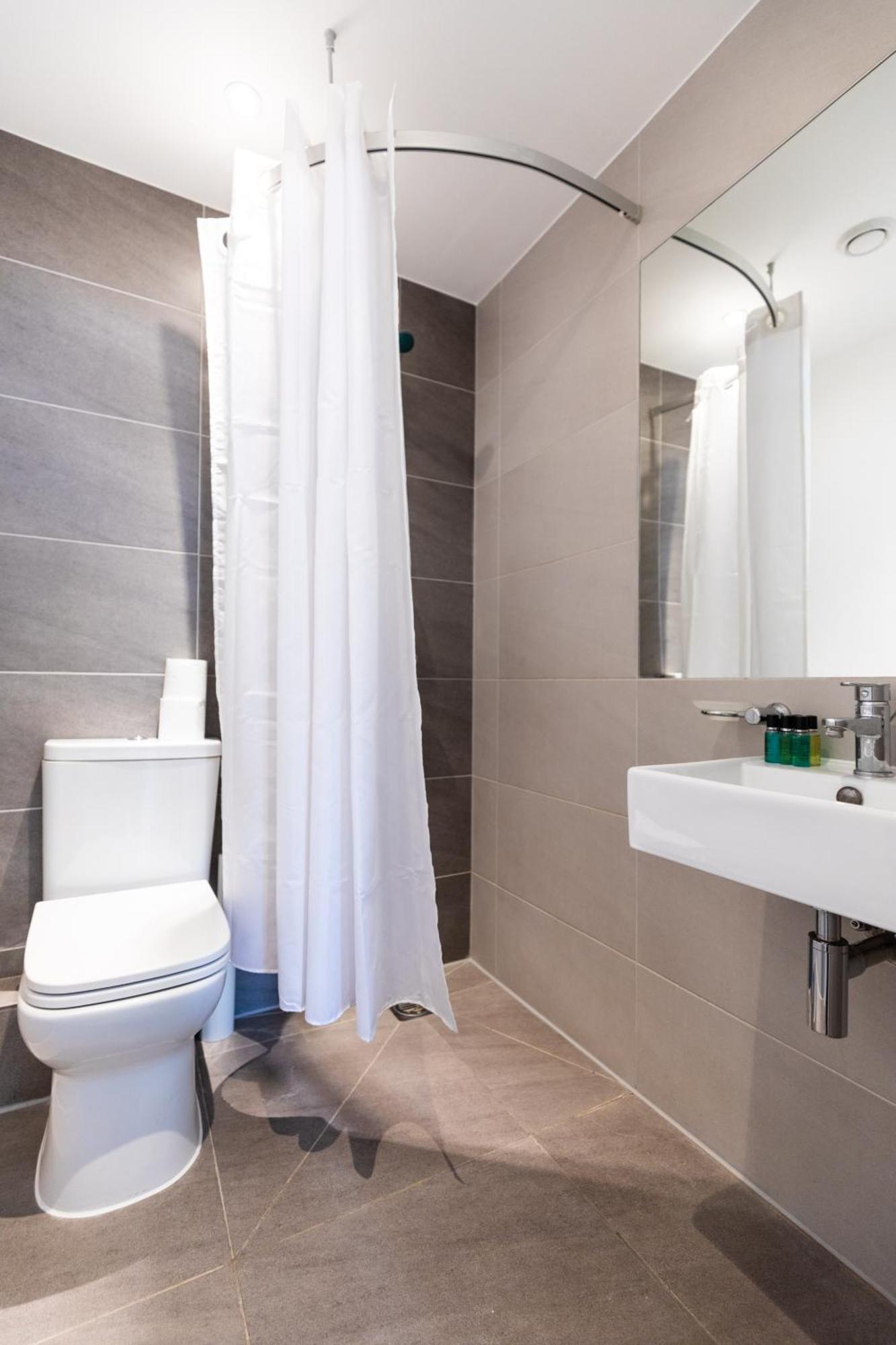 Clarges- Hsk Suites London Bagian luar foto