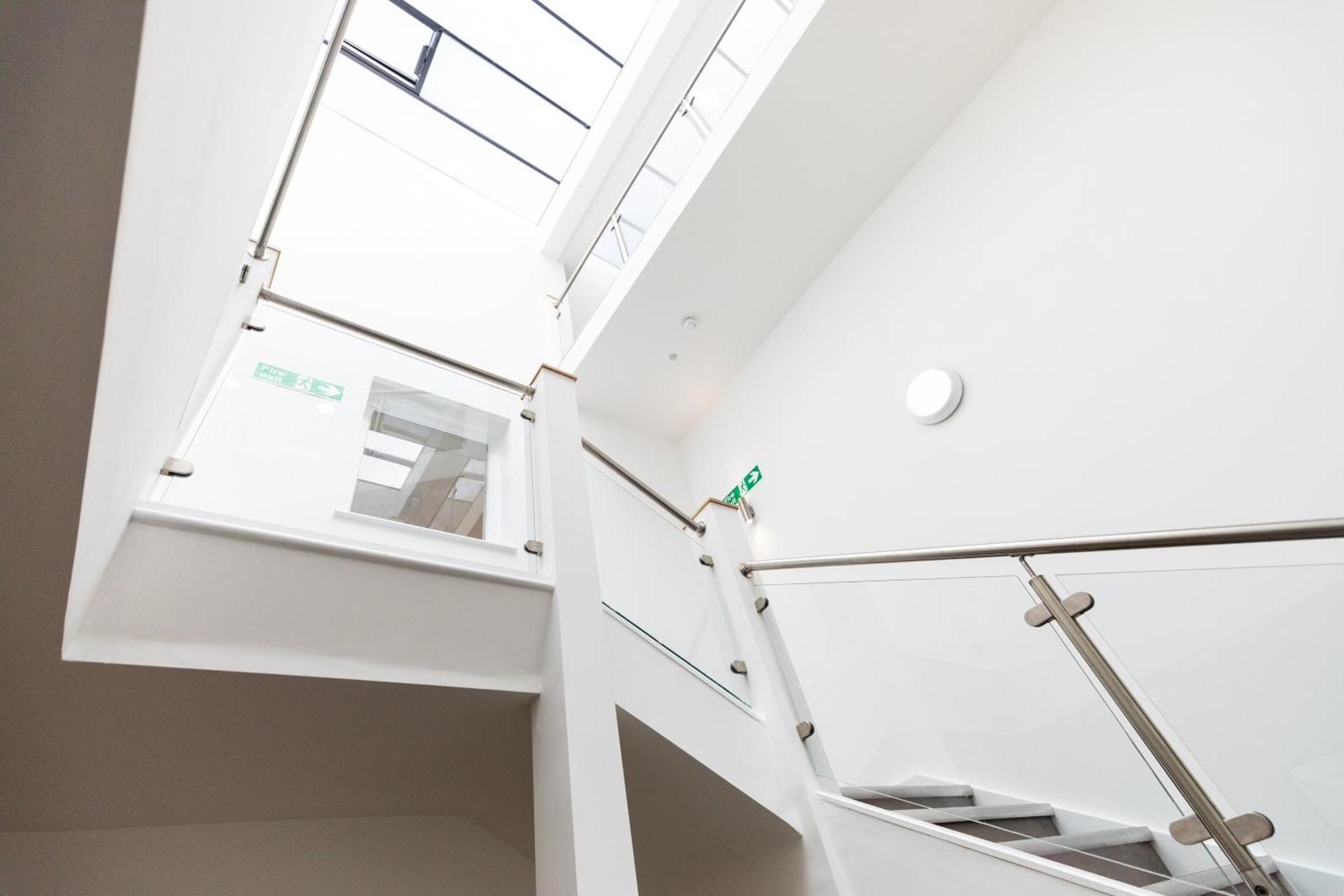 Clarges- Hsk Suites London Bagian luar foto