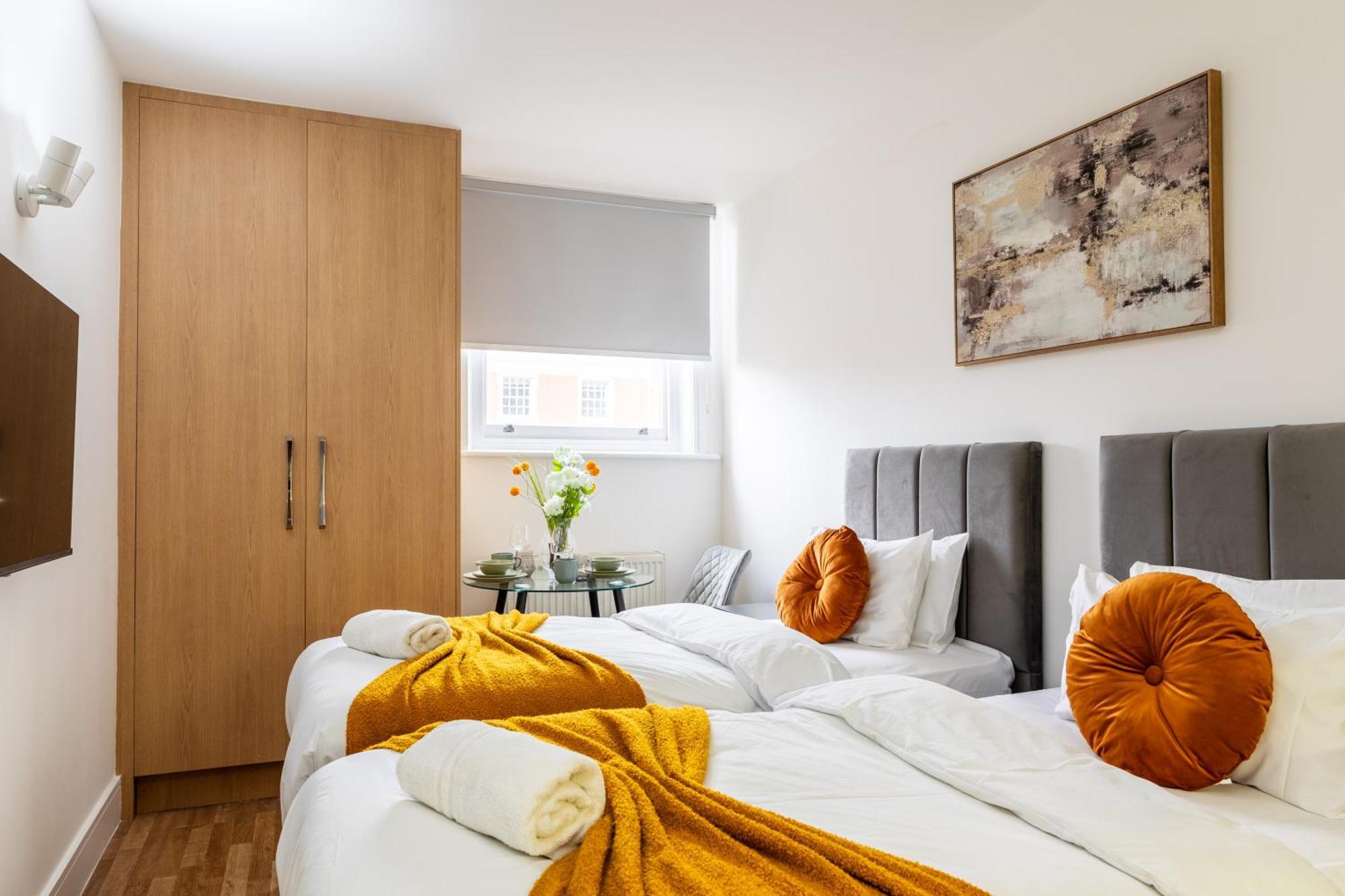 Clarges- Hsk Suites London Bagian luar foto