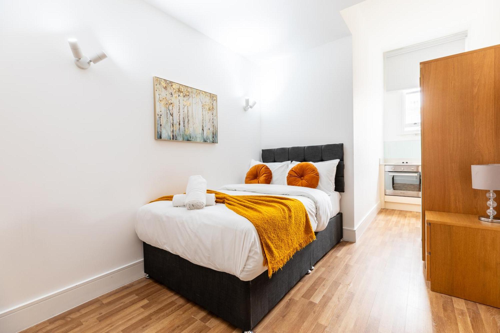 Clarges- Hsk Suites London Bagian luar foto