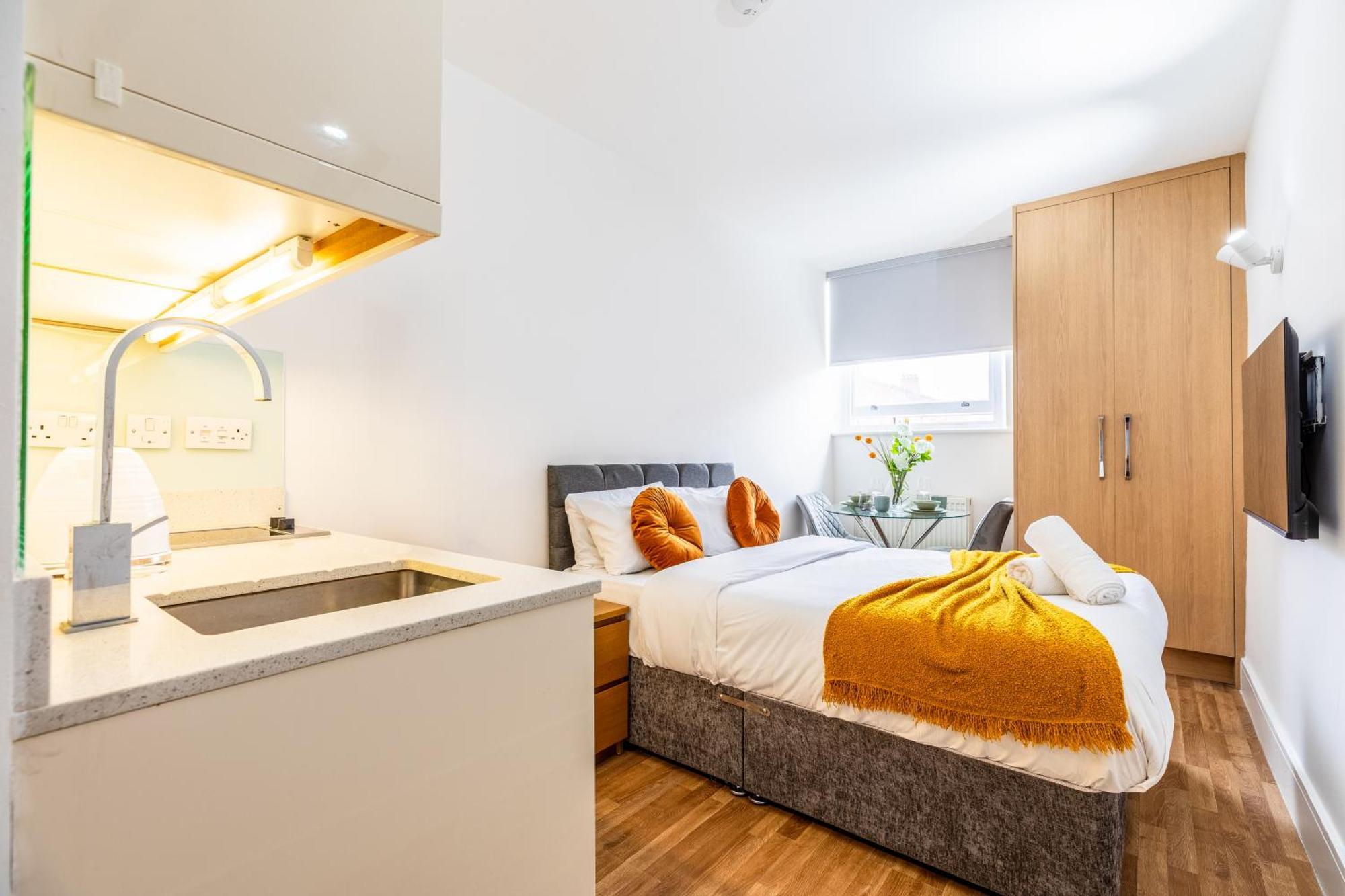 Clarges- Hsk Suites London Bagian luar foto