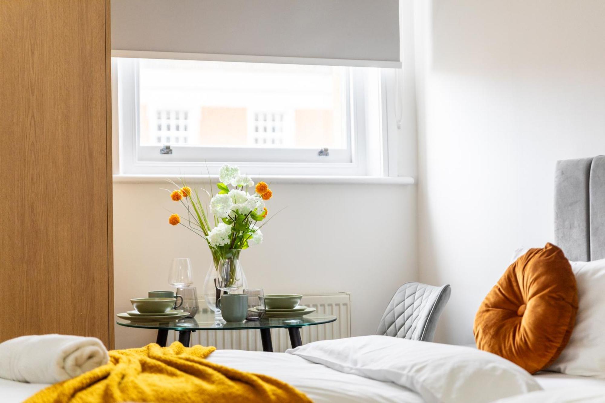 Clarges- Hsk Suites London Bagian luar foto